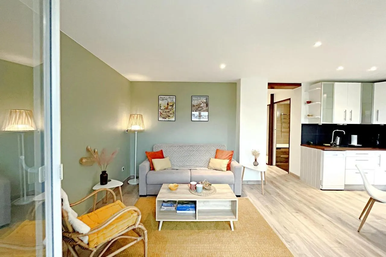 Annecy - Lovely Apt 1Bdrm City Center 0*,  France